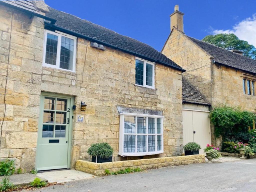 The Old Shop Broadway Villa Stanton  Exterior photo